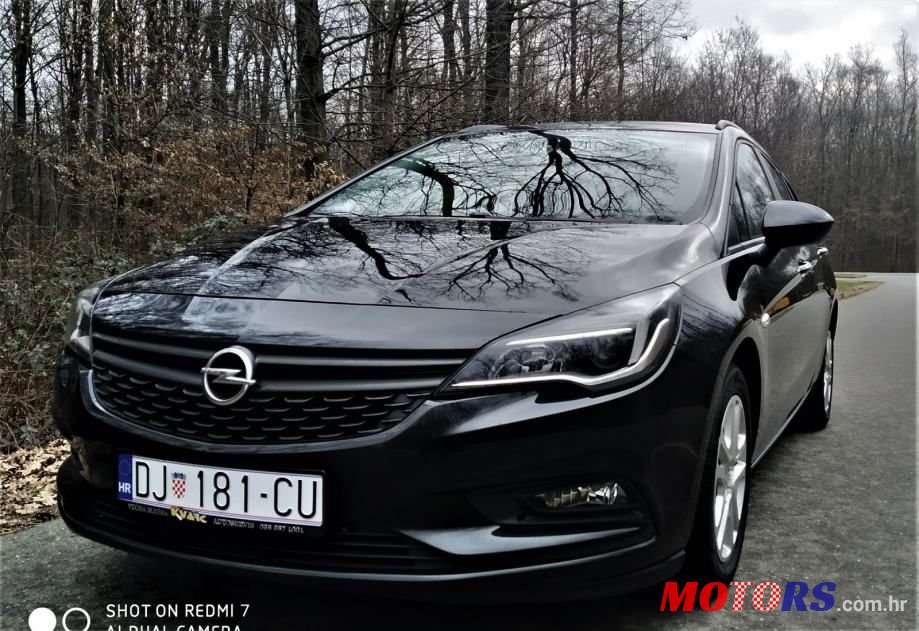 2016' Opel Astra Karavan photo #1
