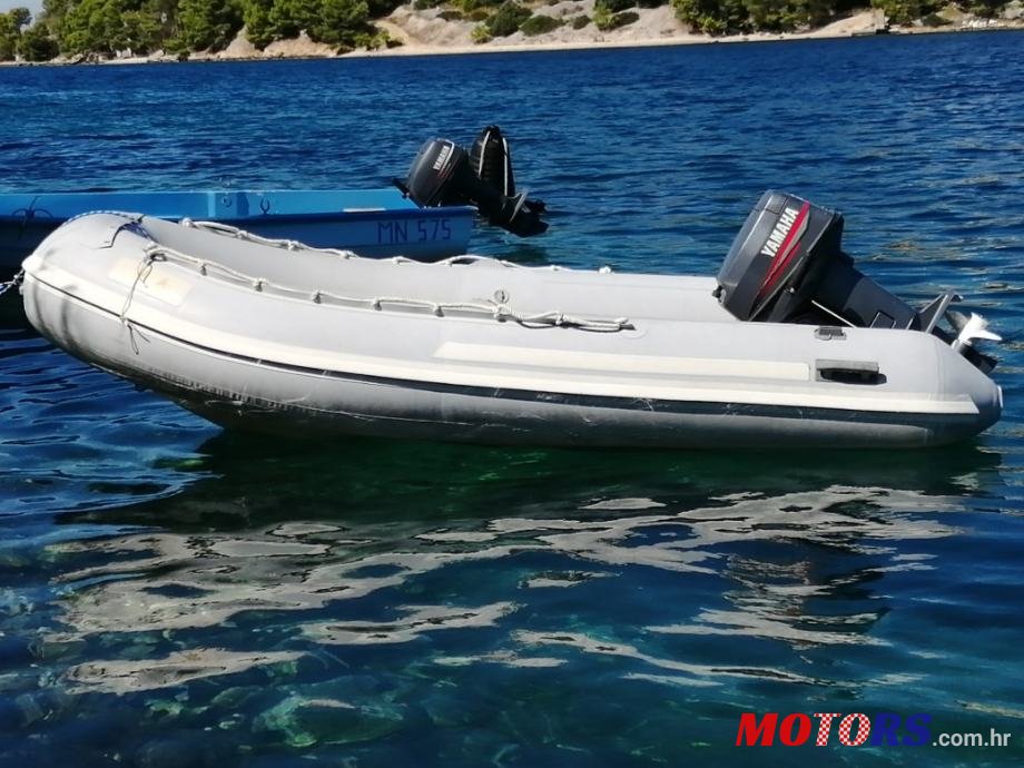 2001' Yamaha Orada 37p photo #1