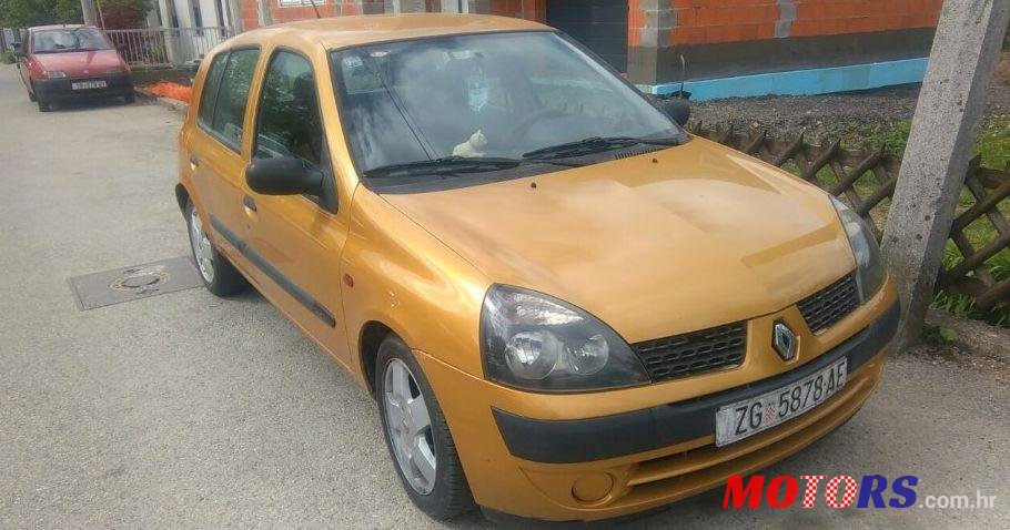 2002' Renault Clio 1,5 Dci photo #1
