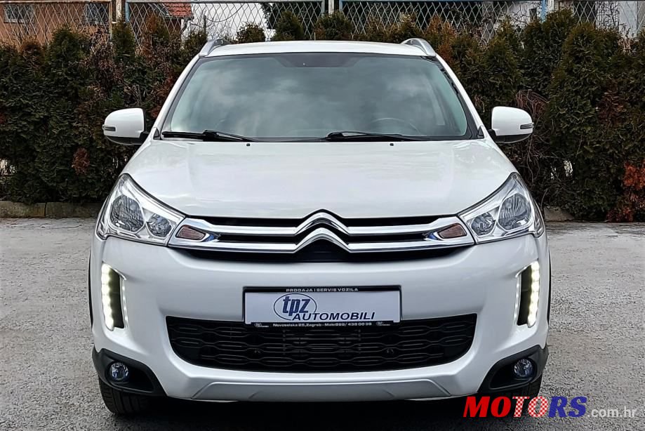 2016' Citroen C4 Aircross photo #5