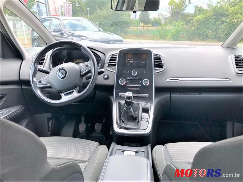 2017' Renault Scenic Dci 110 photo #3