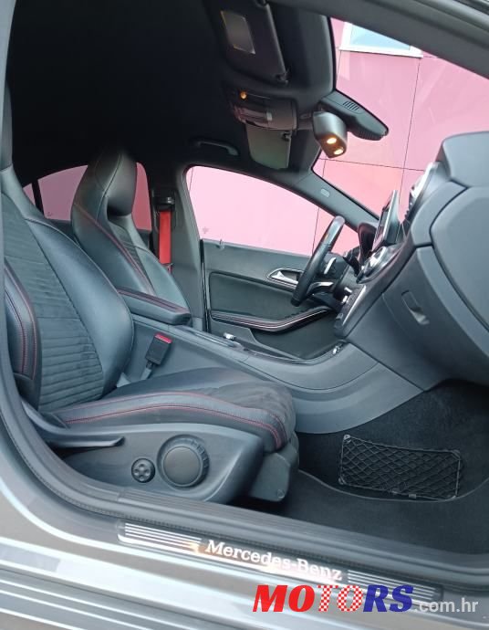 2015' Mercedes-Benz Cla Klasa 220 D Amg photo #3