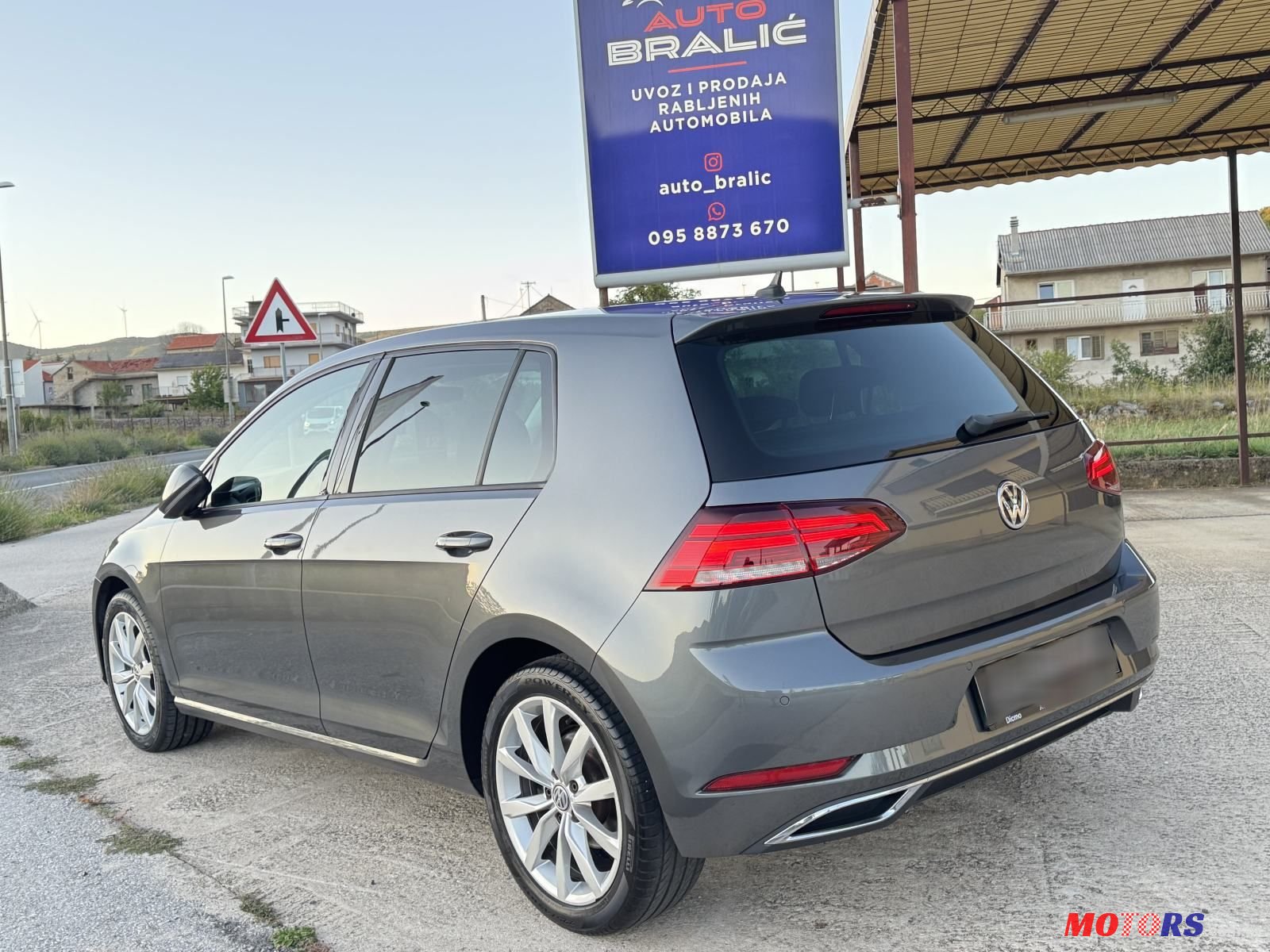 2017' Volkswagen Golf VII photo #6