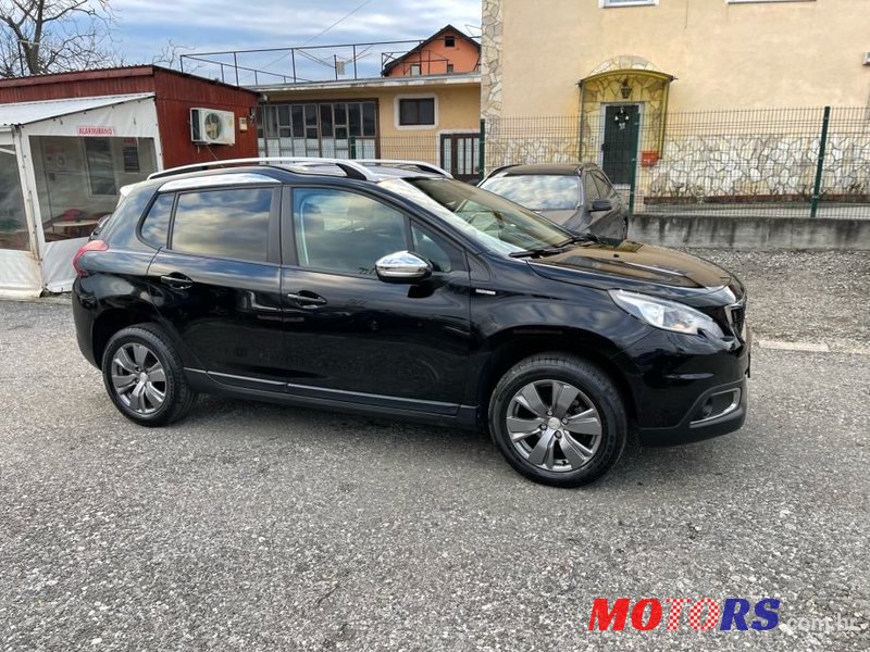 2017' Peugeot 2008 1,2 photo #5