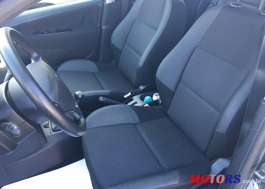 2009' Peugeot 207 1,4 photo #1