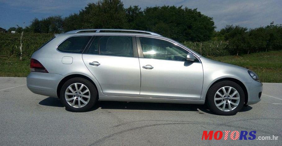2011' Volkswagen Golf Vi Variant photo #2