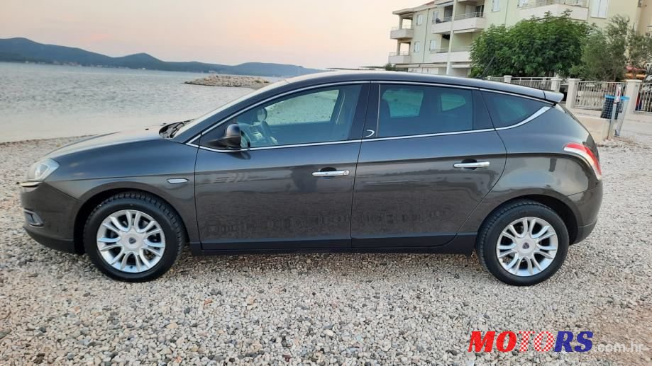 2011' Lancia Delta 1,6 photo #2