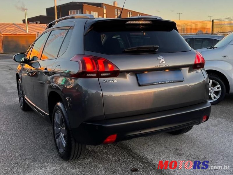 2017' Peugeot 2008 1,2 photo #4