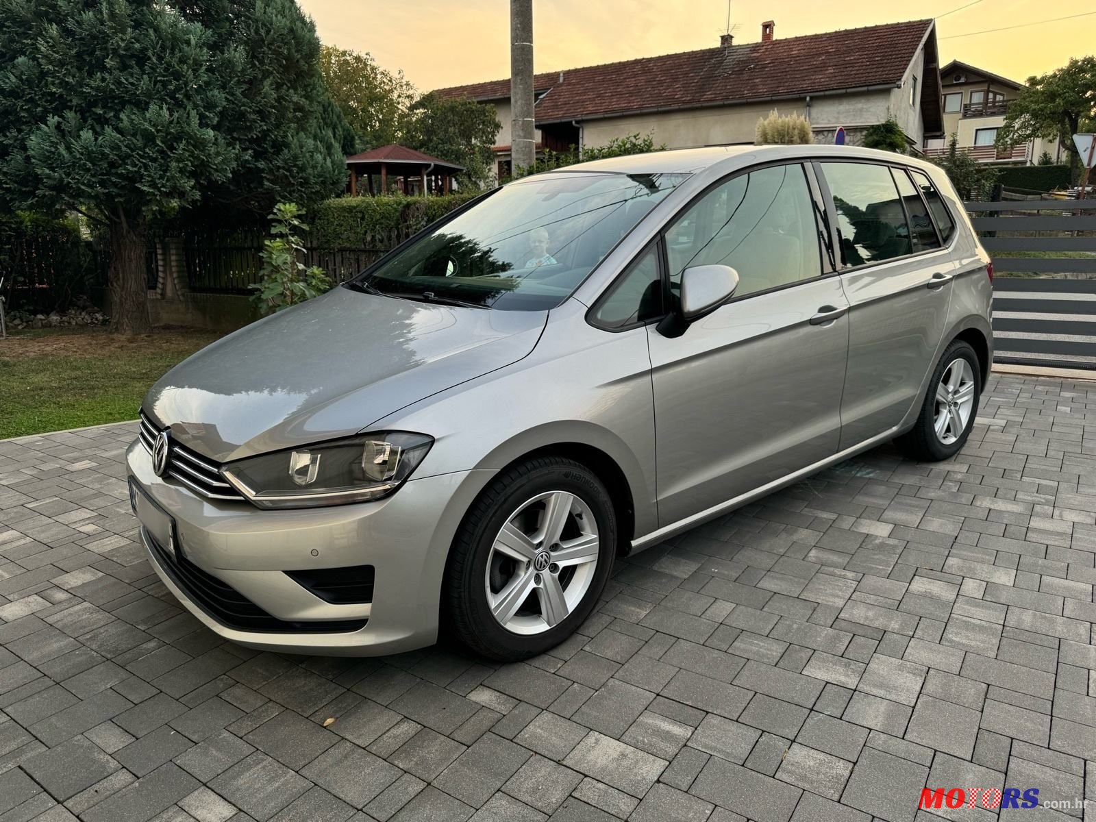 2014' Volkswagen Golf Sportsvan photo #1