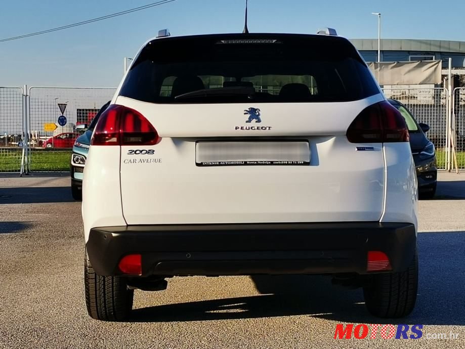 2017' Peugeot 2008 1,2 photo #6