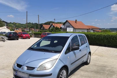 2004' Mitsubishi Colt 1,3