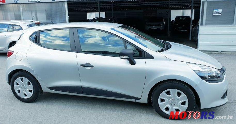 2014' Renault Clio Dci 75 photo #1