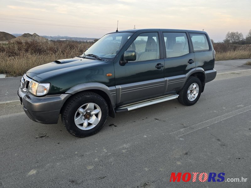 2003' Nissan Terrano 2,7 Tdi photo #1