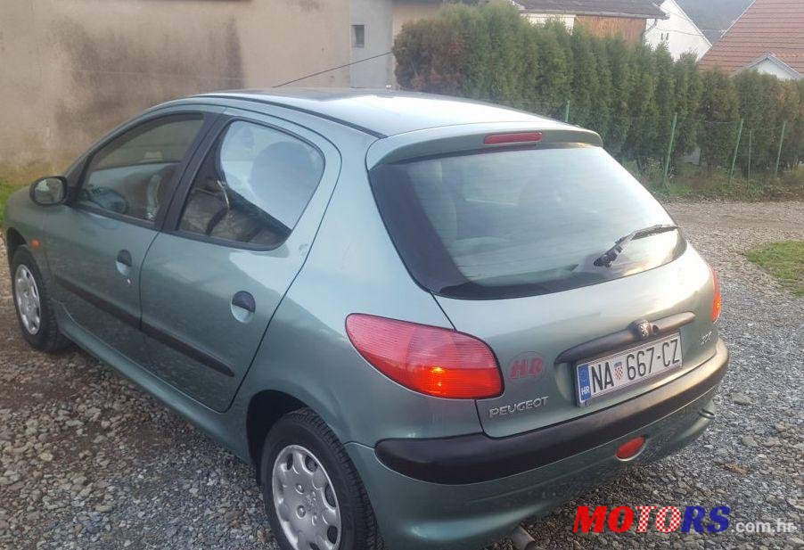 2000' Peugeot 206 206 1,1 photo #1