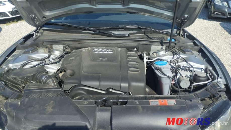 2009' Audi A5 2,0 Tdi photo #5