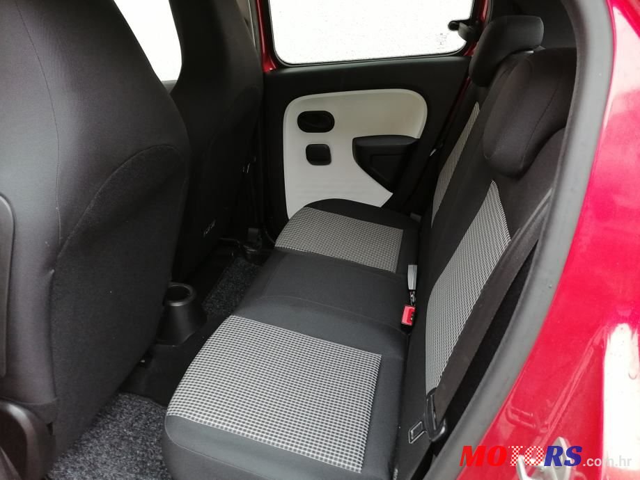 2016' Renault Twingo Sce 70 photo #6