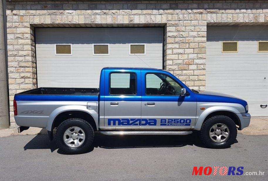 2004' Mazda B-2500 Pick Up photo #1
