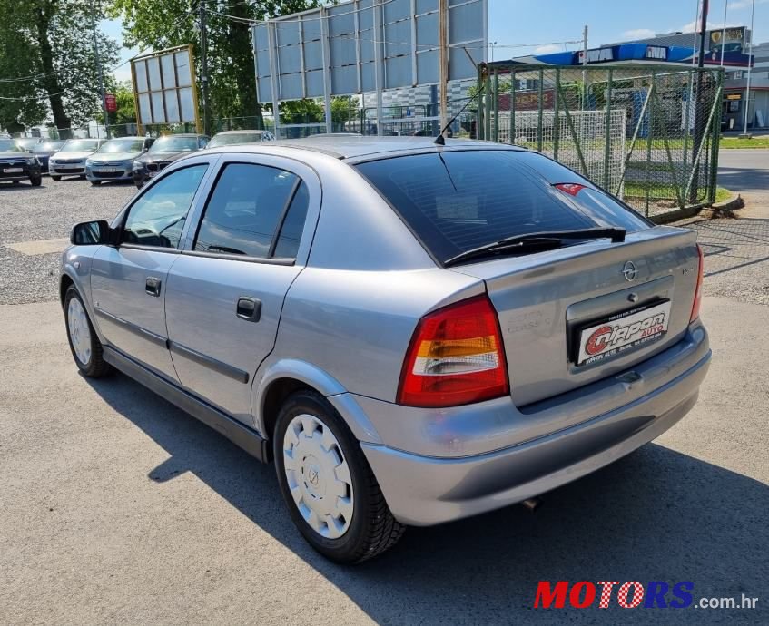 2005' Opel Astra 1,4 photo #4
