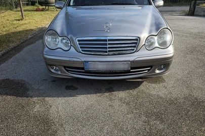 2006' Mercedes-Benz C-Klasa 220 Classic