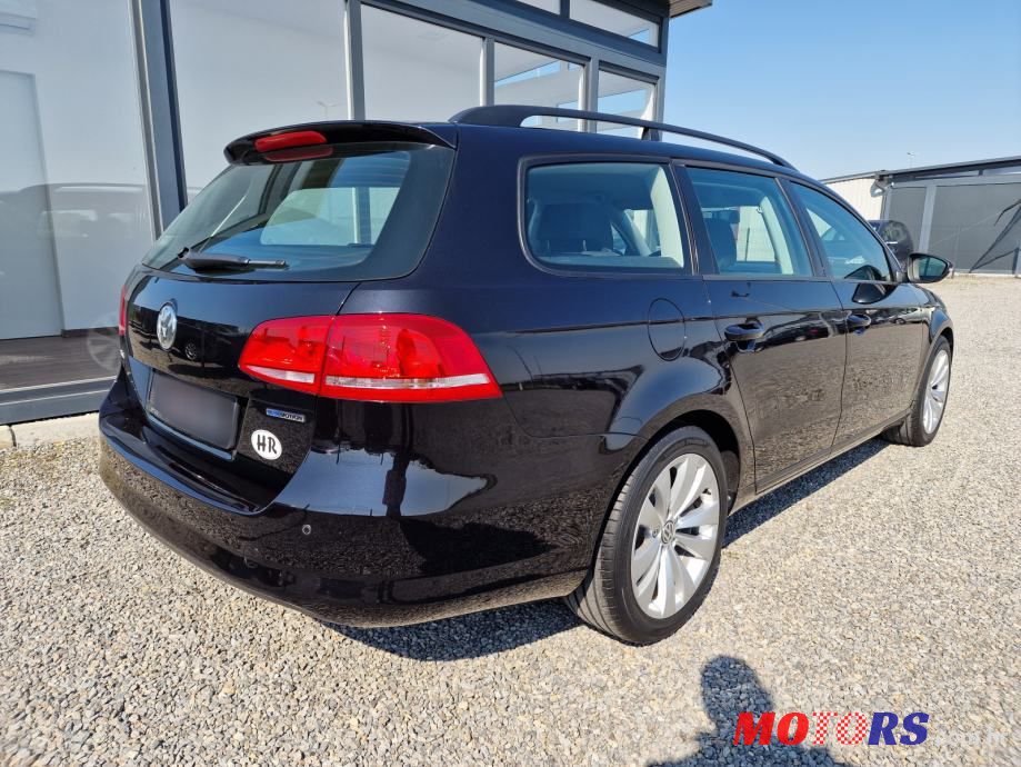 2012' Volkswagen Passat Variant photo #5
