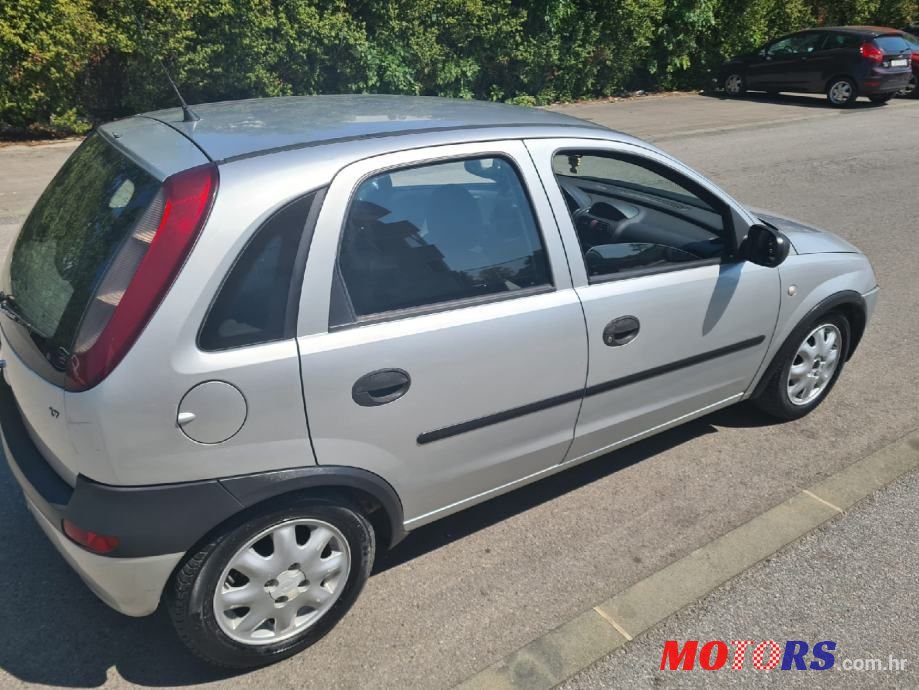 2002' Opel Corsa photo #5