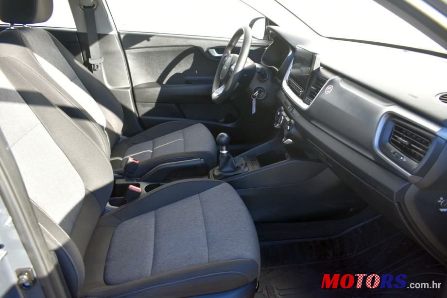 2022' Kia Stonic 1.2 Lx Fun photo #5