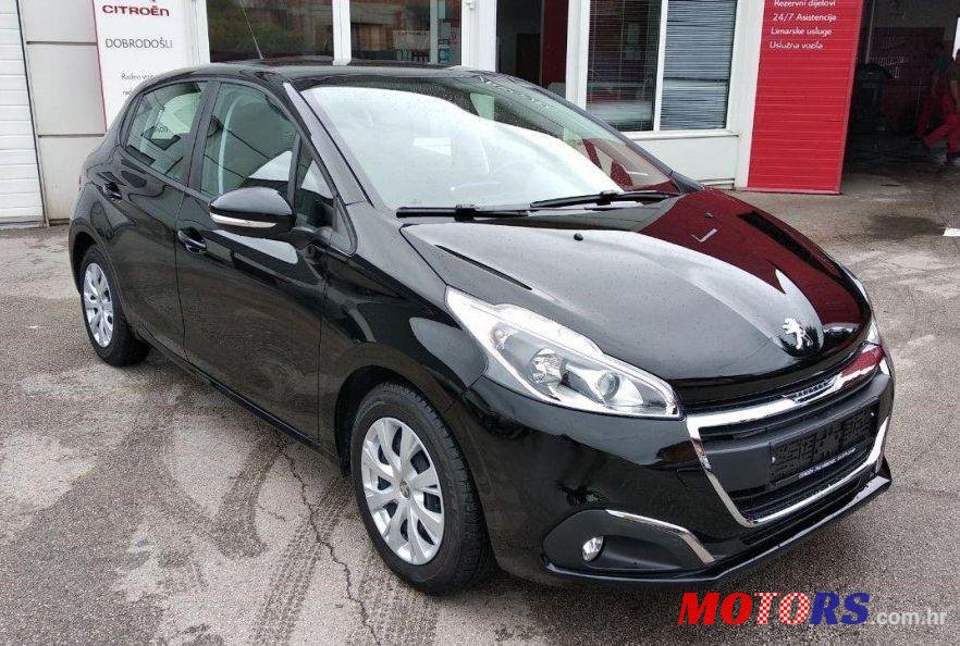 2018' Peugeot 208 1,2 Puretech photo #3