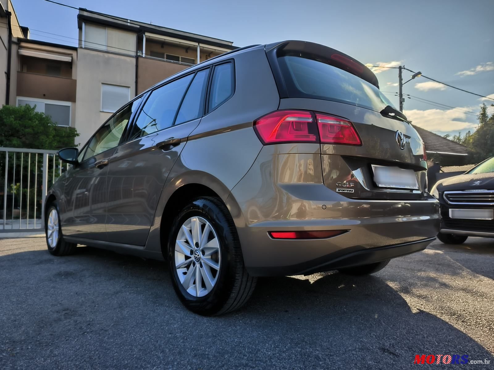 2016' Volkswagen Golf Sportsvan photo #6