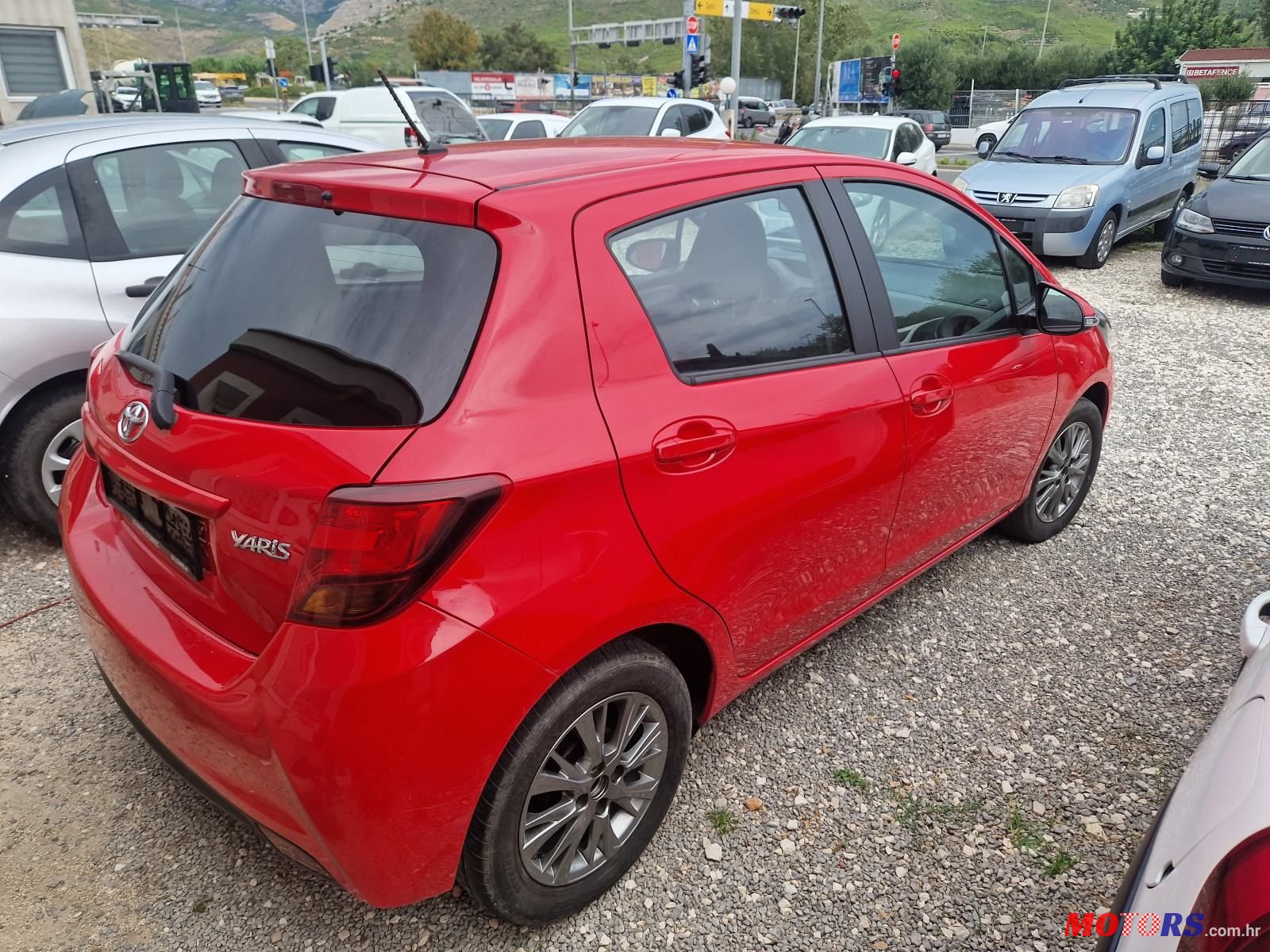 2016' Toyota Yaris 1,0 Vvt-I photo #5