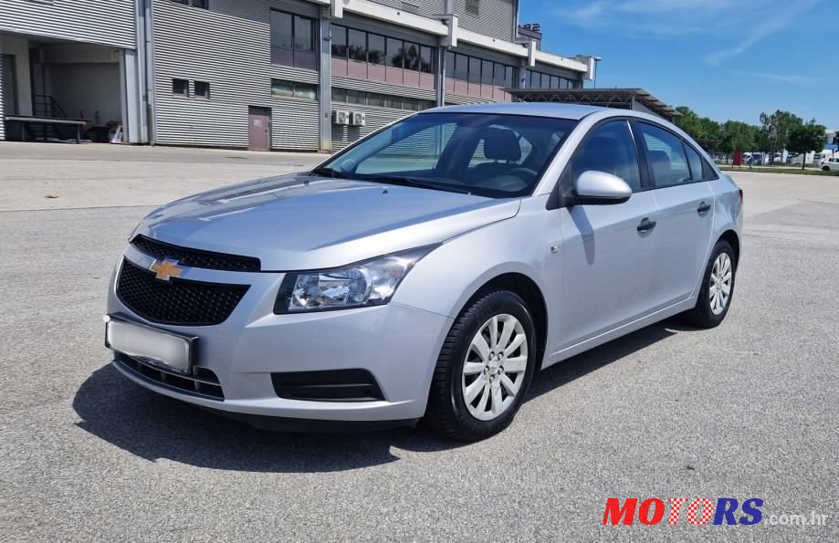 2010' Chevrolet Cruze 1,6 photo #1