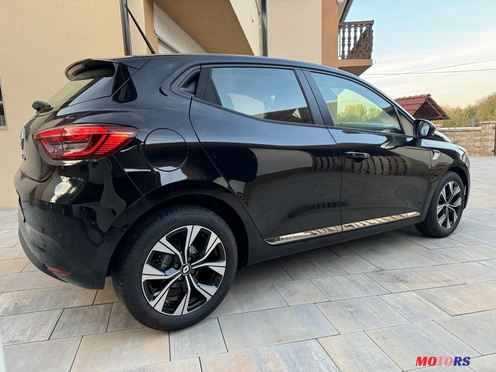 2022' Renault Clio Sce photo #3