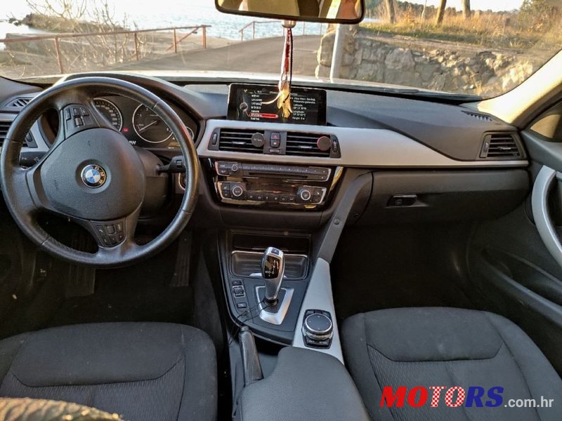 2016' BMW Serija 3 318D photo #6