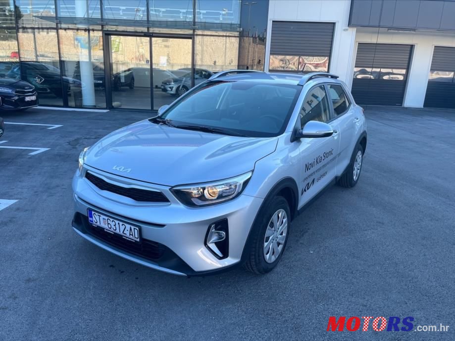 2022' Kia Stonic 1.2 photo #2
