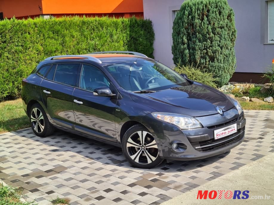 2012' Renault Megane Grandtour photo #3