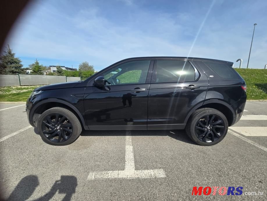 2016' Land Rover Discovery Sport photo #2