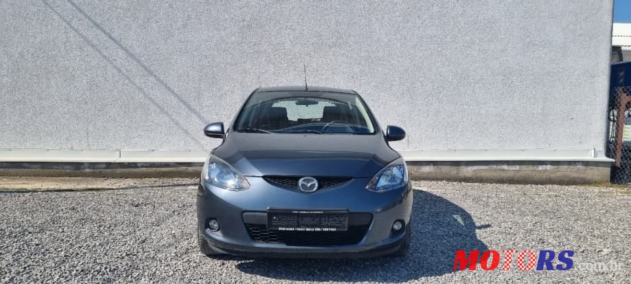 2010' Mazda 2 1.4 D photo #2