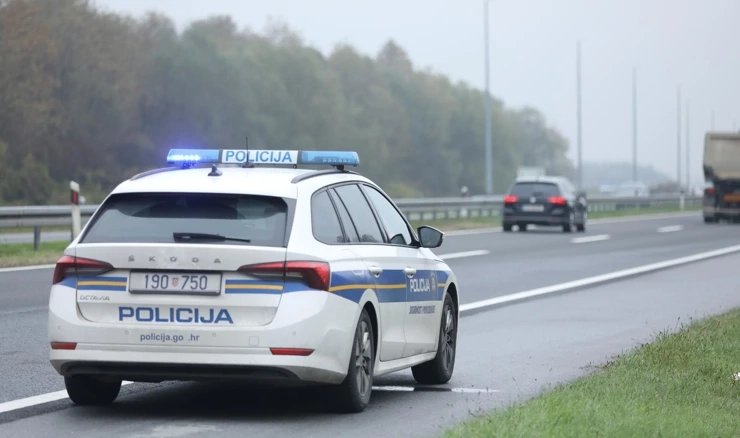 Crni niz na cestama, sudionici u prometu pozivaju se na oprez