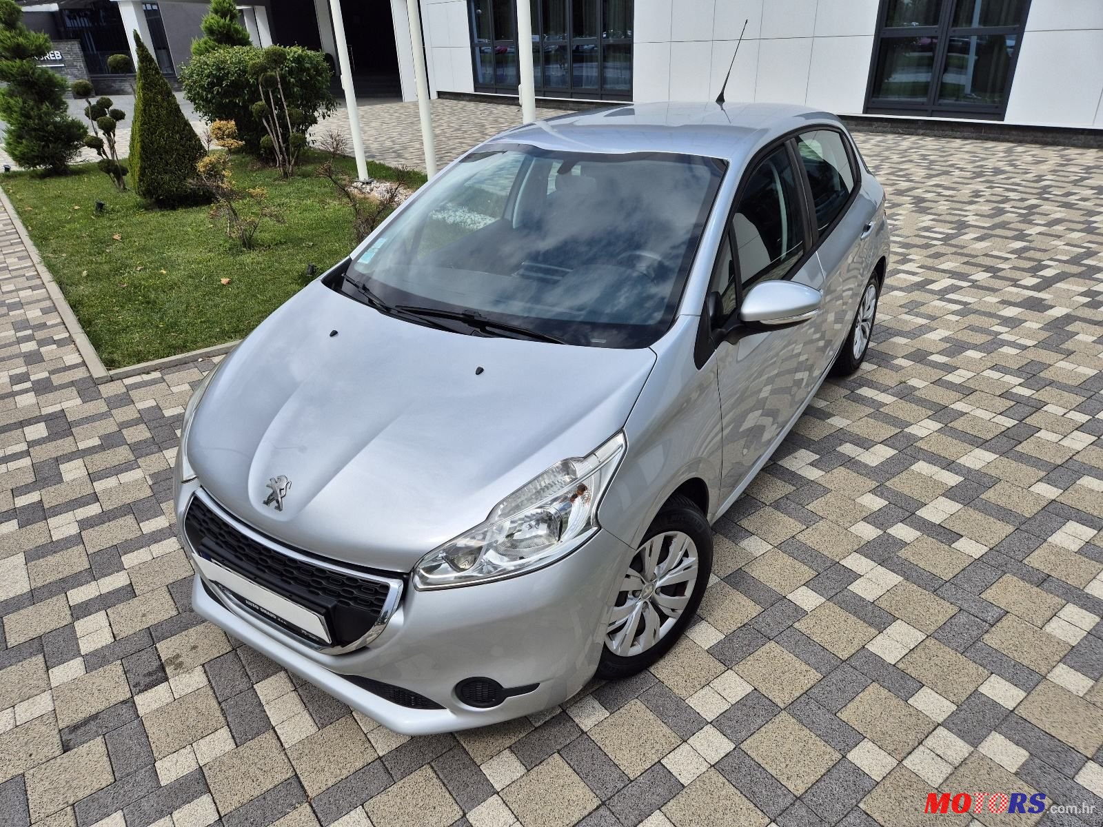 2013' Peugeot 208 1,2 Vti photo #1