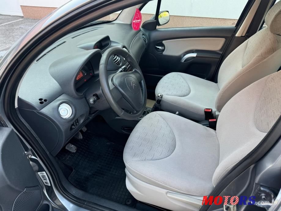 2004' Citroen C3 1,4 I Sx photo #5