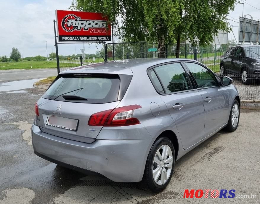 2016' Peugeot 308 photo #6