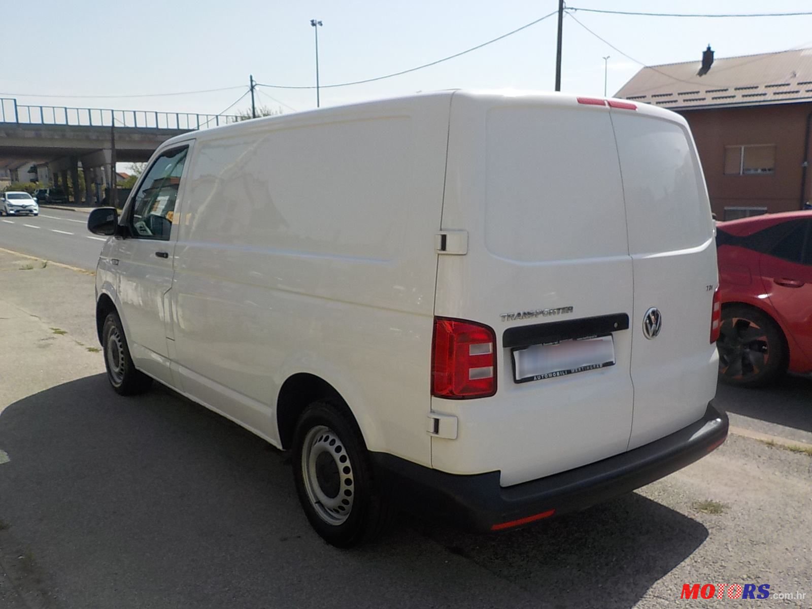 2018' Volkswagen Transporter photo #4