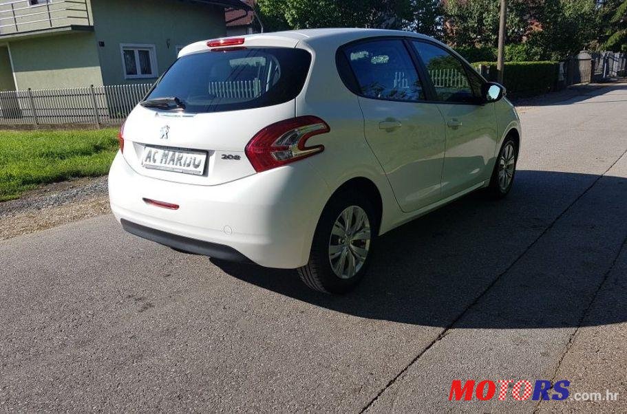 2013' Peugeot 208 1,4 Hdi photo #2