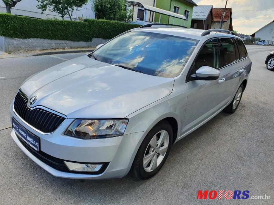 2015' Skoda Octavia Combi photo #1