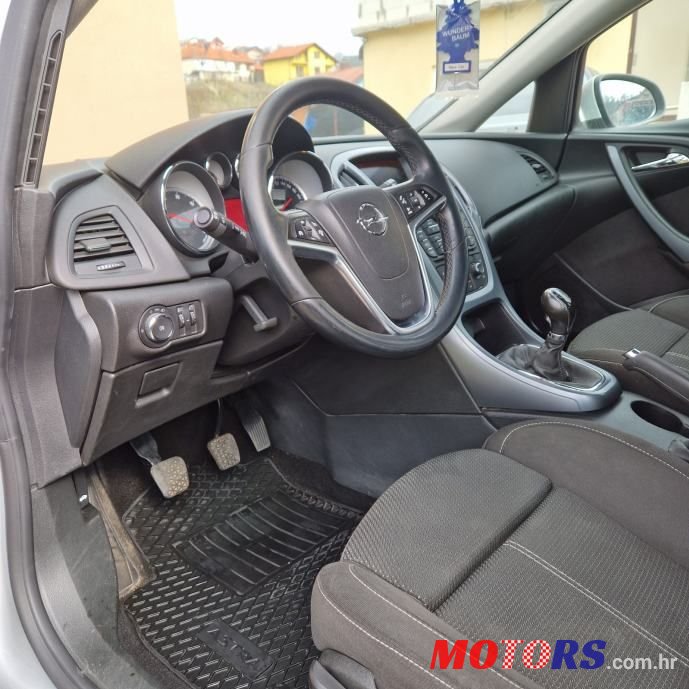 2016' Opel Astra 1,6 photo #3
