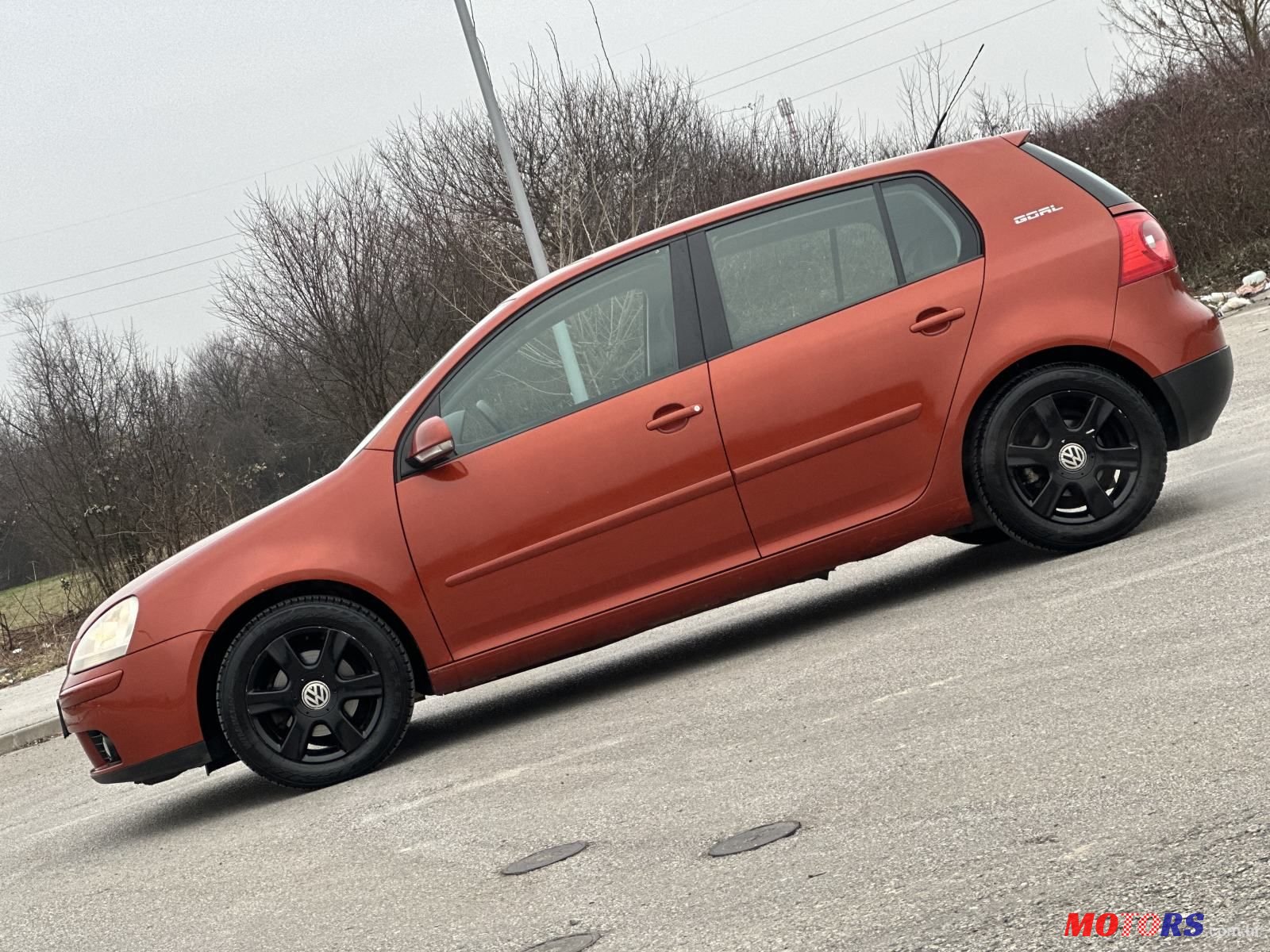 2006' Volkswagen Golf V 1,6 photo #3