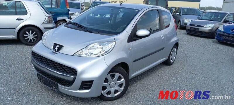 2010' Peugeot 107 1,0 photo #1