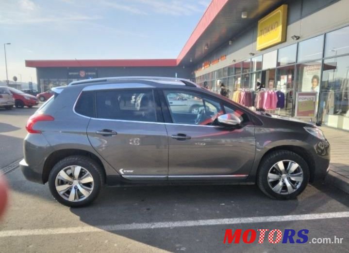 2016' Peugeot 2008 1,6 Bluehdi photo #2