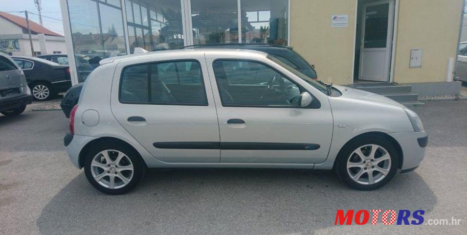 2004' Renault Clio 1,5 Dci photo #1