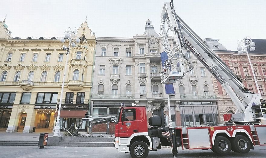 'Poskupimo gorivo 1,2 kune i od tog novca obnovimo Zagreb'