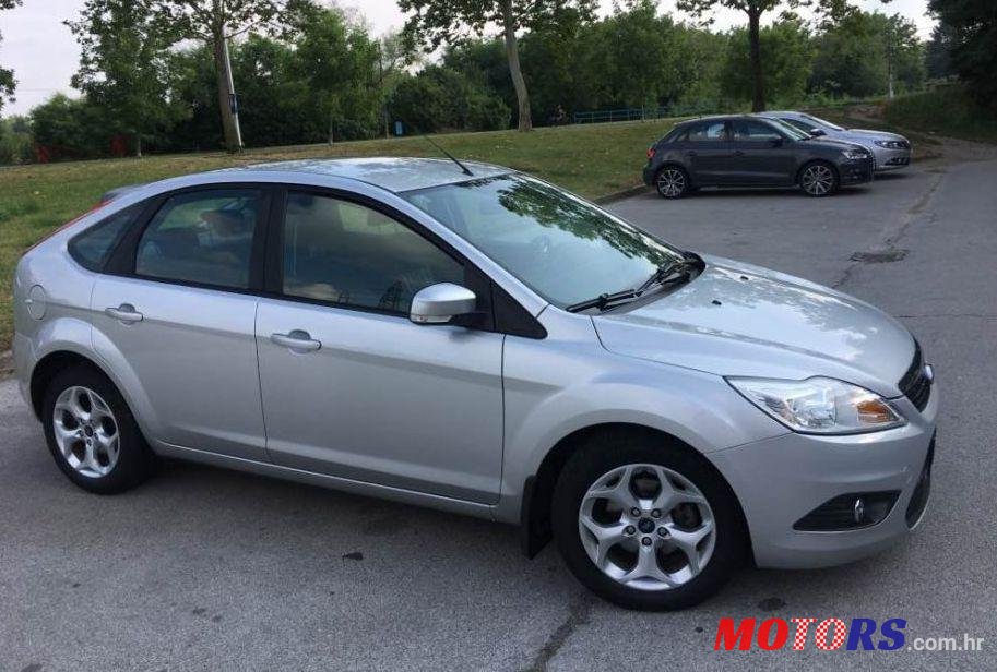 2010' Ford Focus 1,6 photo #2